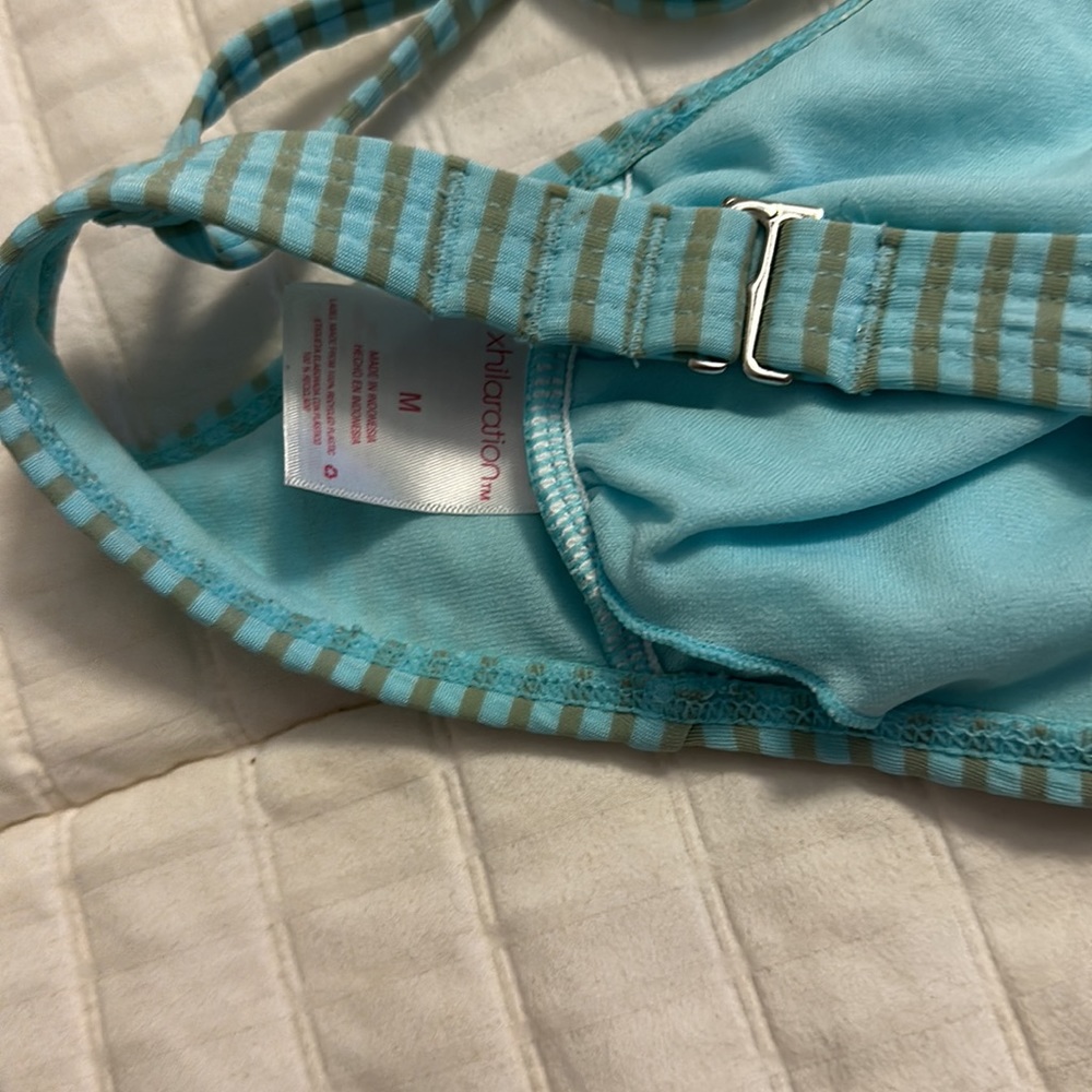 Medium bikini top bundle - Picture 9 of 11